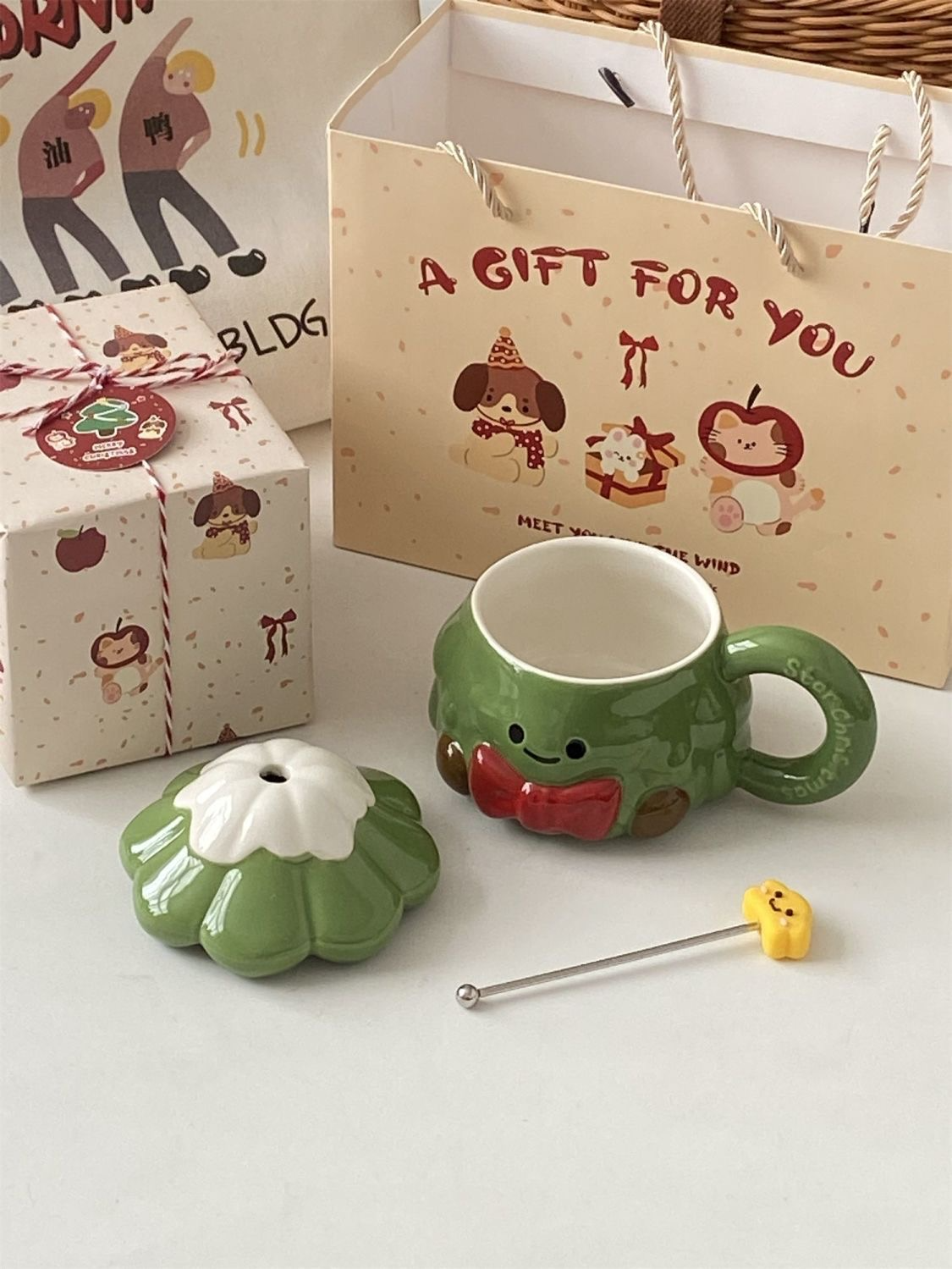 Christmas Tree Ceramic Mug with Star Stirring Stick — 450ml Holiday Coffee Cup