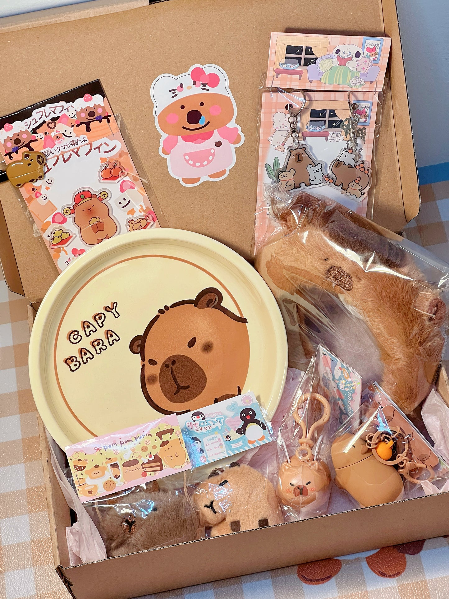 Capybara-Themed Gift Box🎁