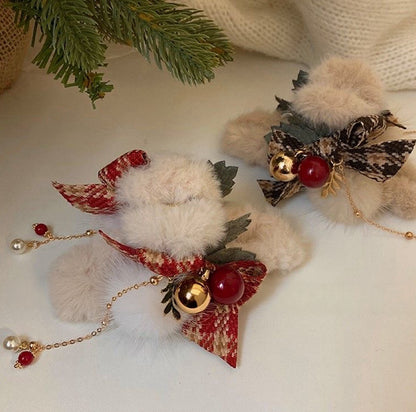 Christmas Bow Tassel Plush Hair Claw Clip — Holiday Hair Accessory 🎄🎀